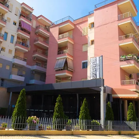 New Donantelo Hotel