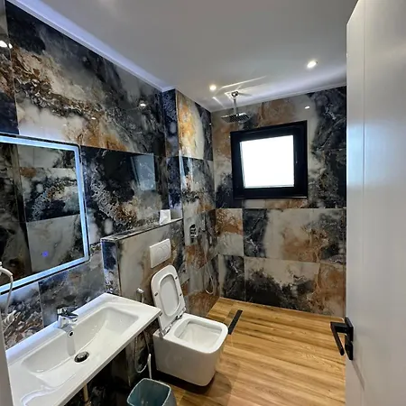 New Donantelo 酒店 3*